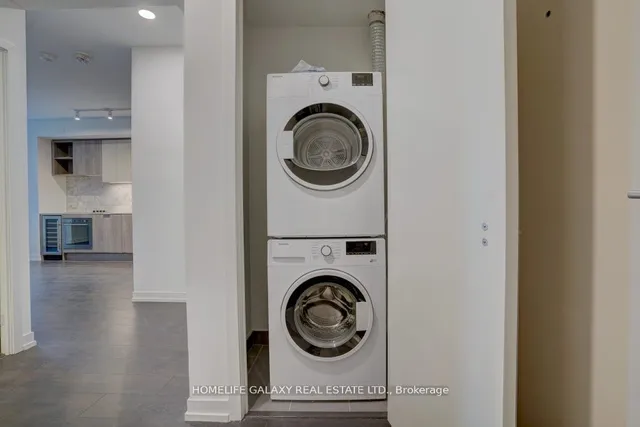 Additional image 5 of 2020 Bathurst St Unit 307
