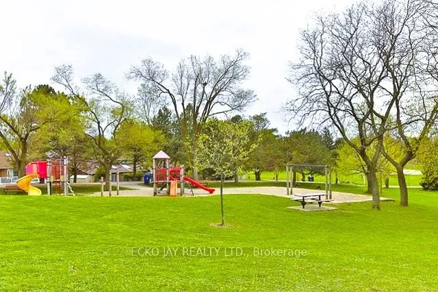 Additional image 30 of 57 Marthclare Ave