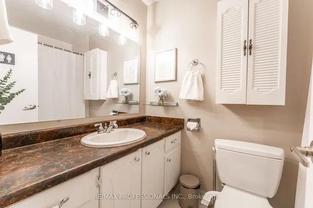 Additional image 24 of 4064 Lawrence Ave Unit 515