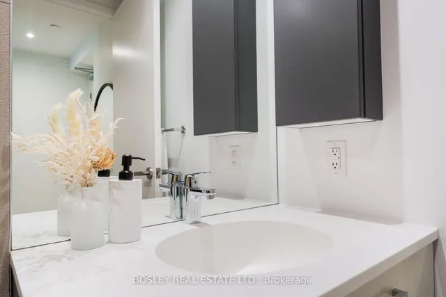 Additional image 29 of 15 Grenville St Unit 1206