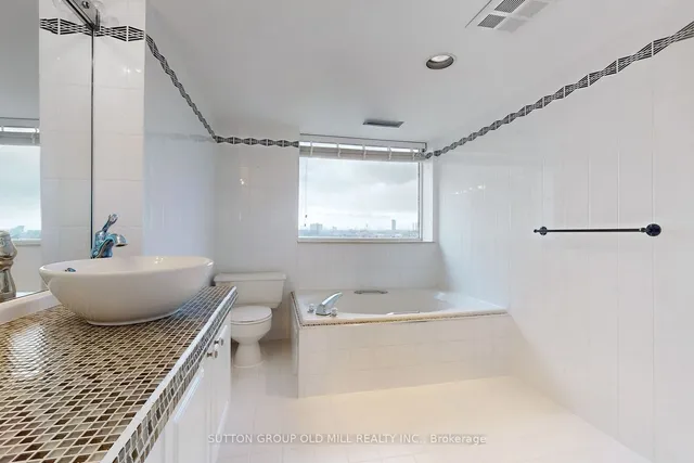 Additional image 18 of 2269 Lake Shore Blvd Unit 1402