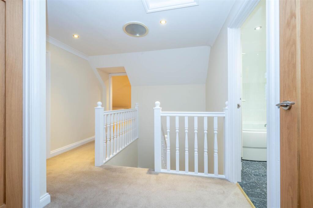 Additional image 18 of Station Road, Henley-In-Arden