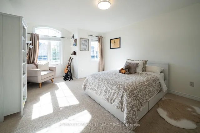 Additional image 26 of 19 Humphrey St