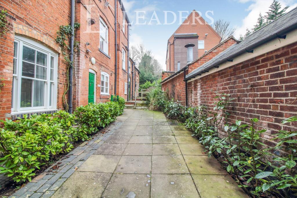 Additional image 6 of Courtyard Cottages 2-4 High Street, Bromsgrove, B61