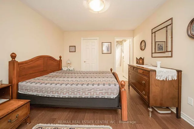 Additional image 30 of 733 Macbeth Hts