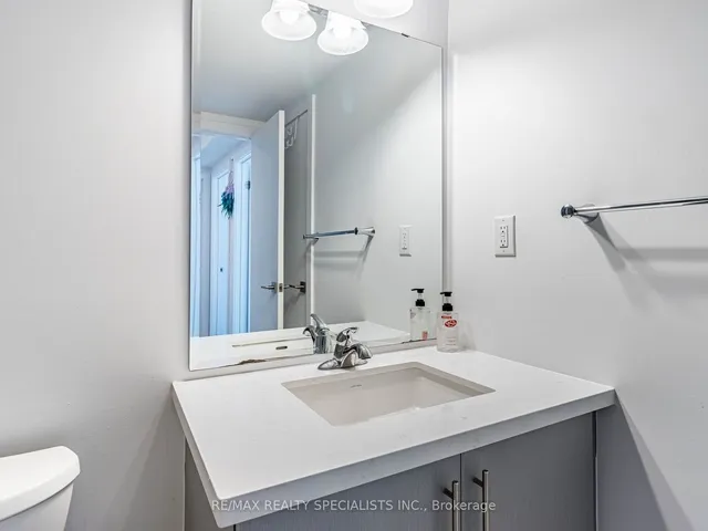 Additional image 33 of 195 Veterans Dr Unit 16