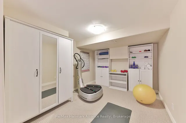 Additional image 37 of 1334 DEVON Rd