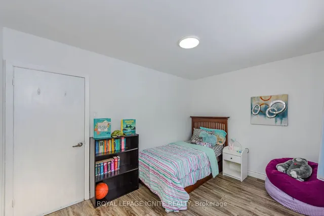 Additional image 19 of 208 Riverplace Cres