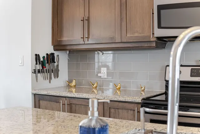 Additional image 16 of 23 Echovalley Dr Unit 18