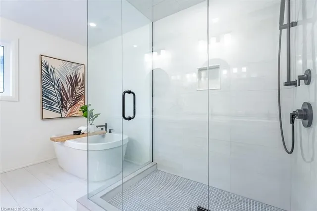 Additional image 22 of 117 Whitefish Cres