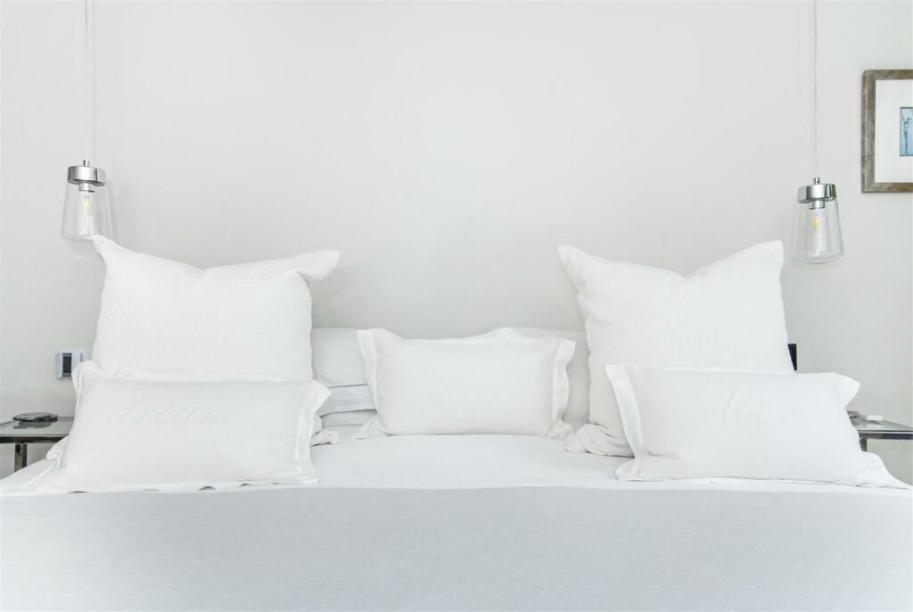 Additional image 28 of Mount Pleasant Lane, Bricket Wood, St. Albans