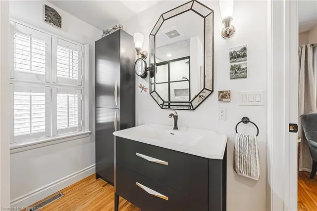 Additional image 20 of 61 Home St