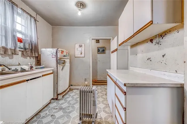 Additional image 10 of 858 Beach Blvd