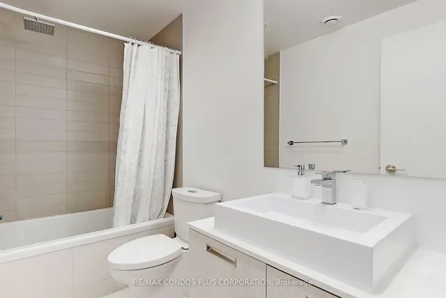 Additional image 16 of 2A Church St Unit 705