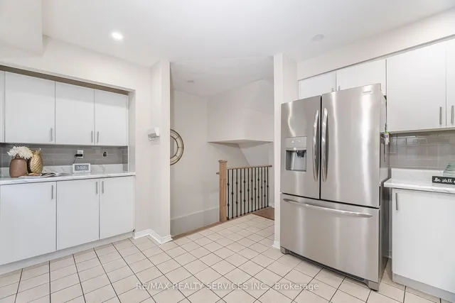 Additional image 9 of 47 Spadina Rd Unit 32