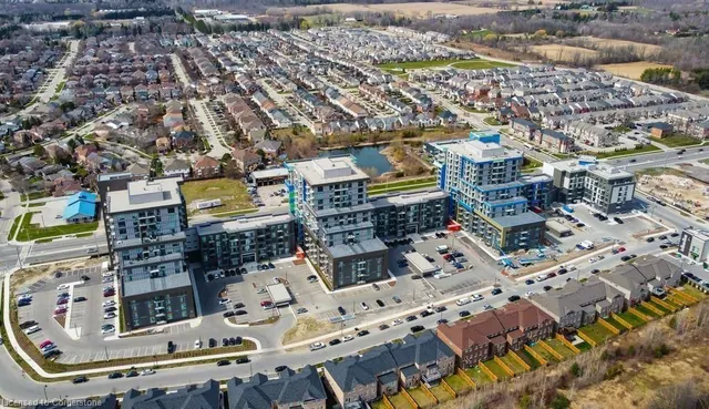 Additional image 2 of 450 Dundas St Unit 327