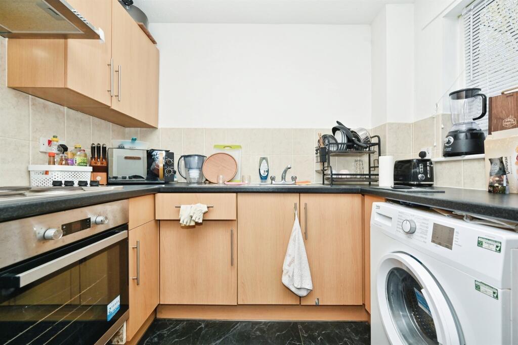 Additional image 3 of Tudor Close, Hatfield