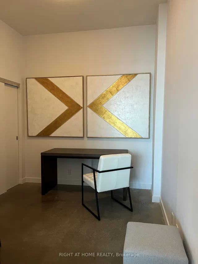 Additional image 21 of 625 Queen St Unit 607