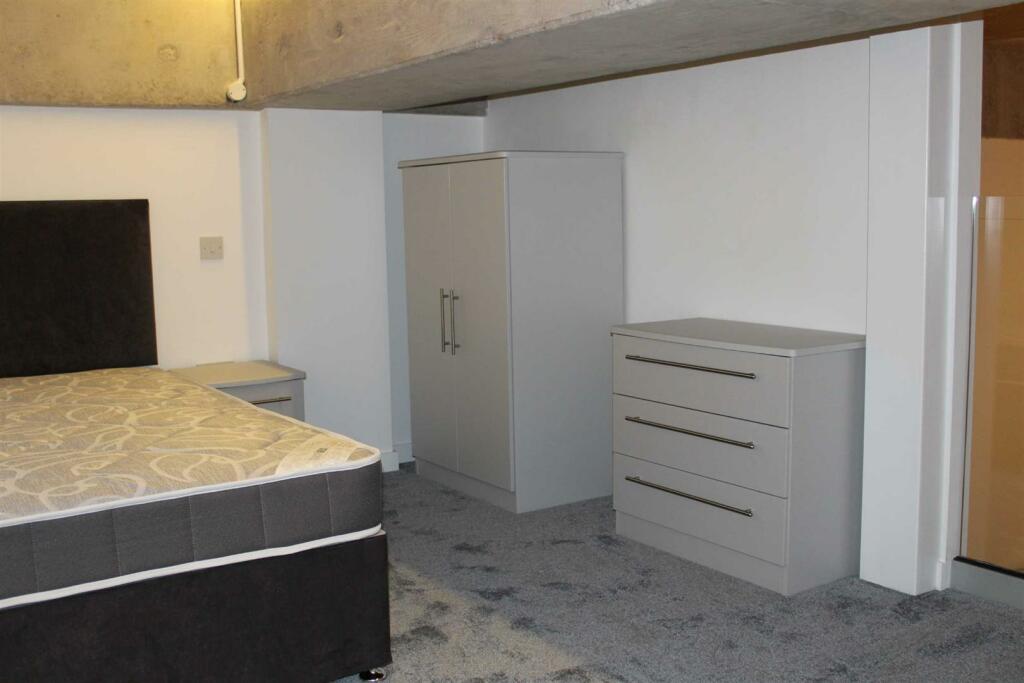 Additional image 8 of 150 High Street, West Bromwich