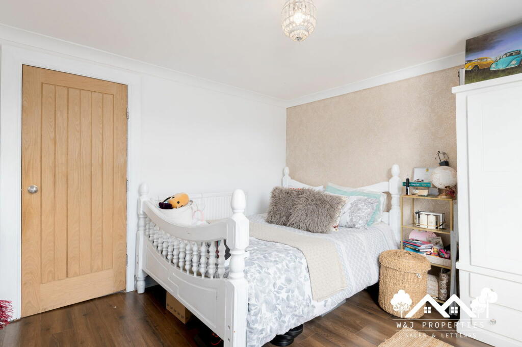 Additional image 20 of Blackburn Road, Darwen, BB3