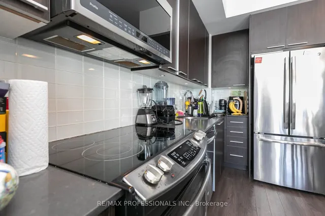 Additional image 6 of 10 Park Lawn Rd Unit 2504