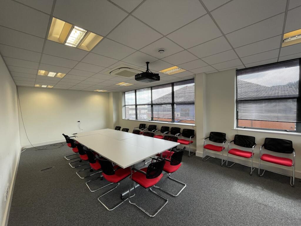 Additional image 4 of Unit F, The Courtyard, Hatfield Road, St. Albans, AL4 0LA