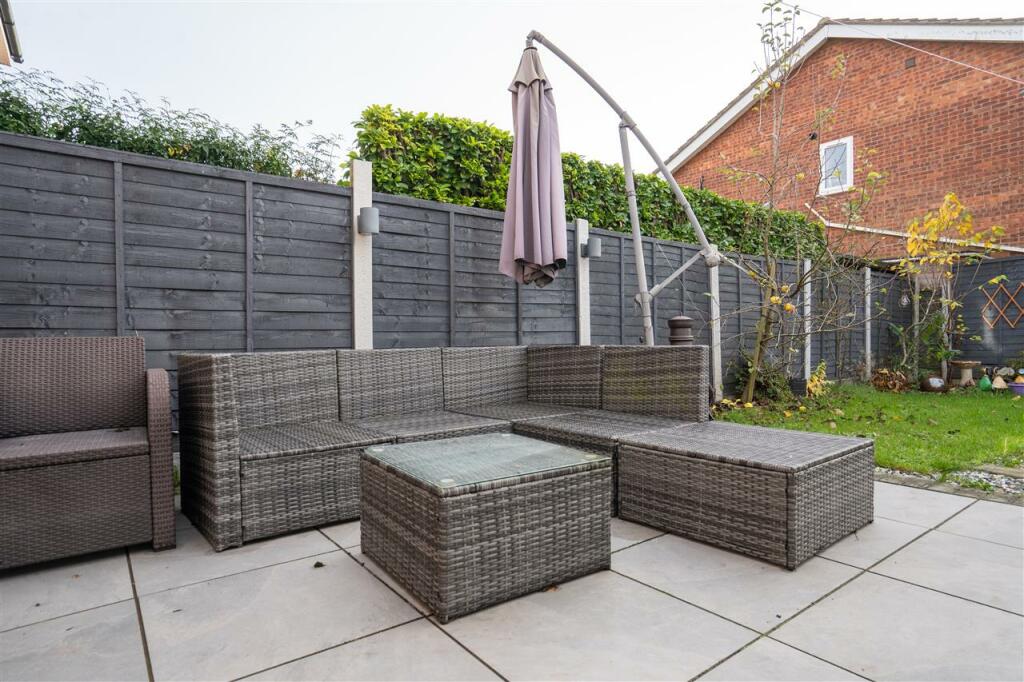 Additional image 17 of Willow Close, Tamworth