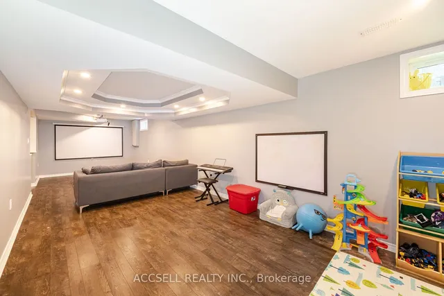 Additional image 31 of 29 Riviera Rdge