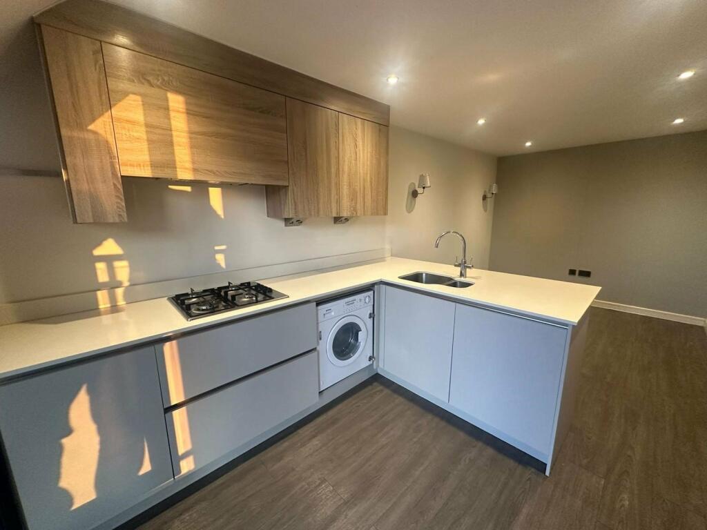 Additional image 3 of Stratford Road, Shirley, Solihull, West Midlands, B90