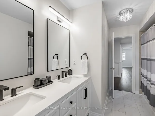 Additional image 25 of 4834 Columbus Dr