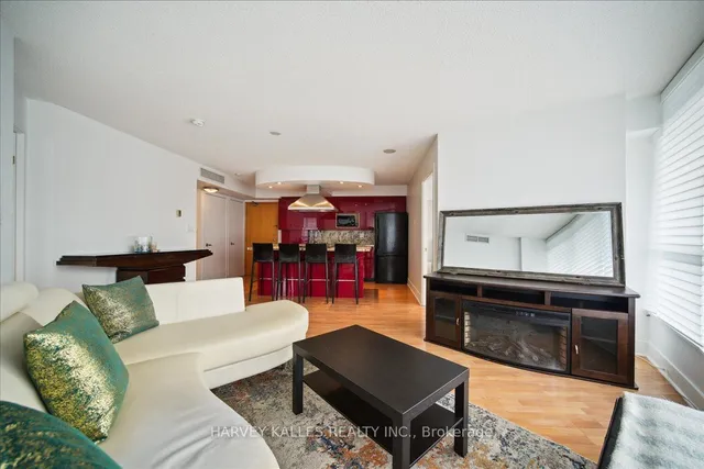 Additional image 19 of 550 Queens Quay Unit 809