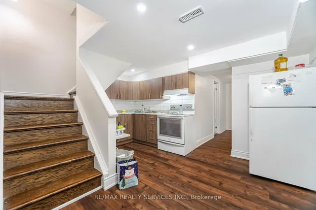 Additional image 26 of 277 Centre St