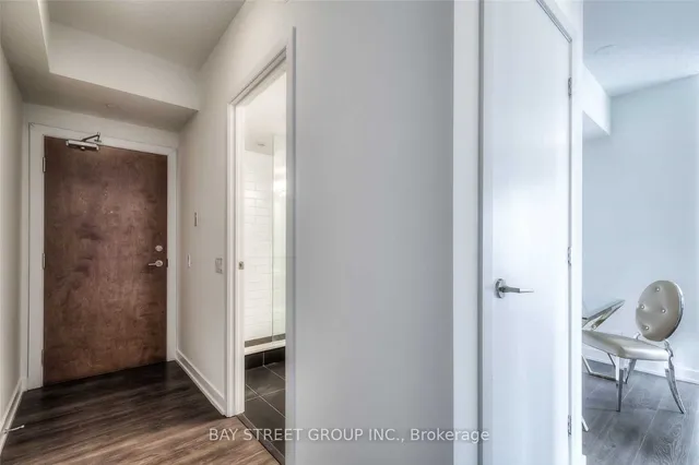 Additional image 3 of 2200 Lakeshore Blvd Unit 2607