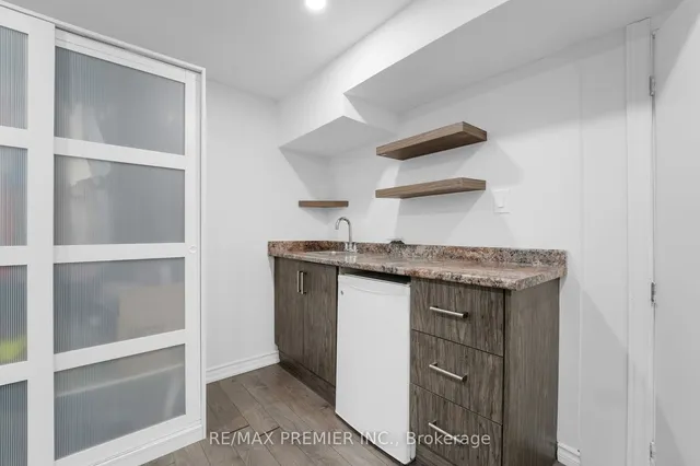 Additional image 27 of 14 Glencairn Sq