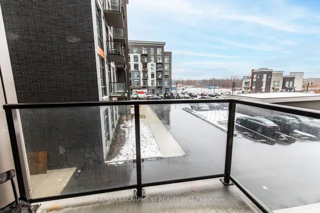 Additional image 21 of 470 Dundas St Unit 214