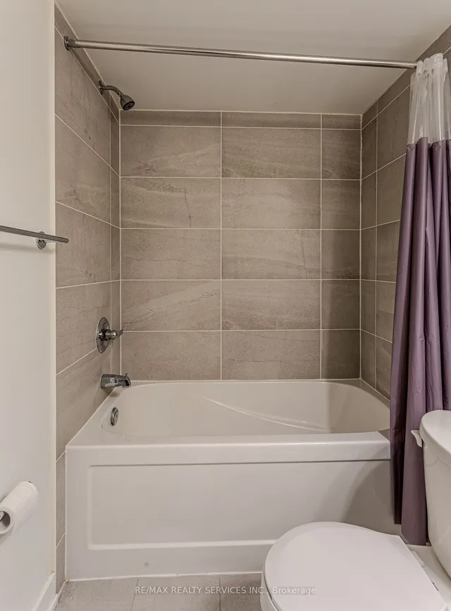 Additional image 23 of 185 Veterans Dr Unit 3