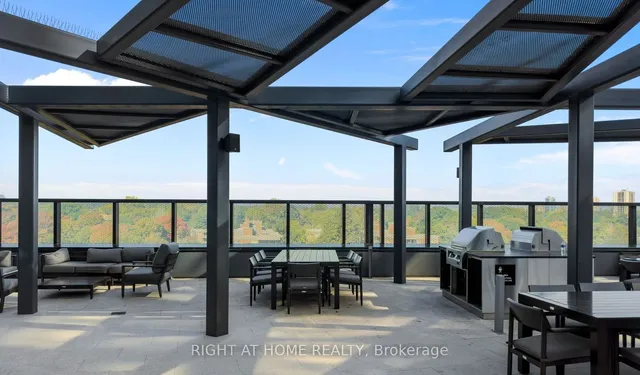 Additional image 16 of 585 Bloor St Unit 419