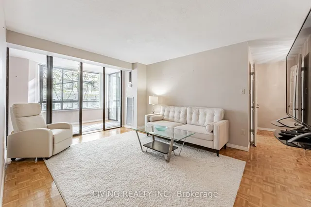 Additional image 8 of 280 Simcoe St Unit 308