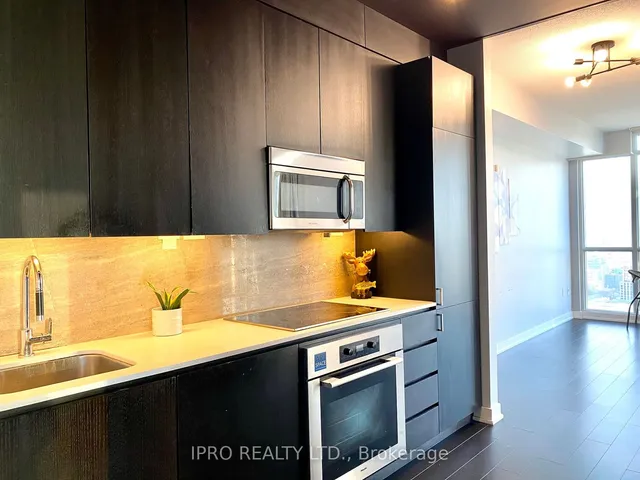 Additional image 18 of 15 Iceboat Terr Unit 3802