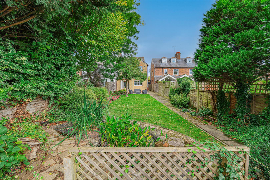 Additional image 45 of Luton Road, Harpenden, AL5