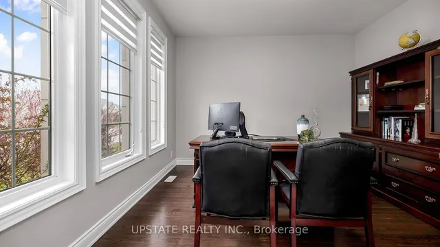 Additional image 5 of 23 Louisburg Cres