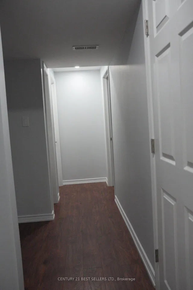 Additional image 30 of 436 Tyrone Cres