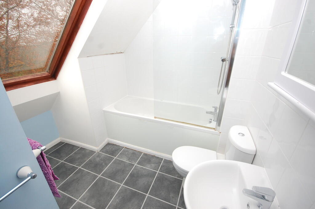 Additional image 5 of Redhall Close, Hatfield