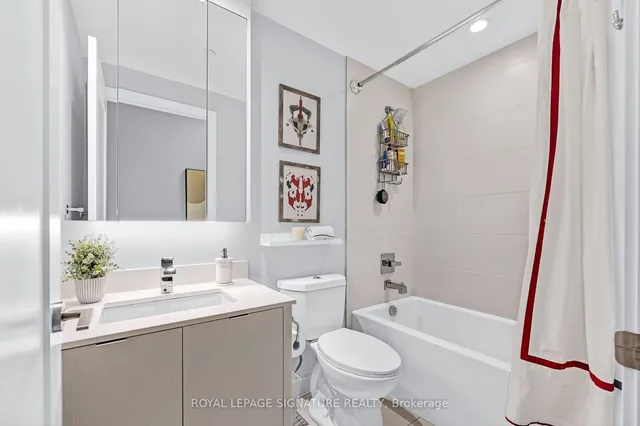 Additional image 19 of 55 Merchants' Wharf Unit 428