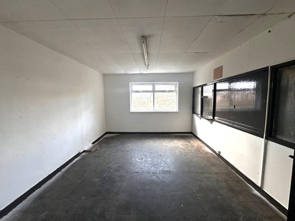 Additional image 12 of 15 Rolfe Street, Smethwick, B66 2AA