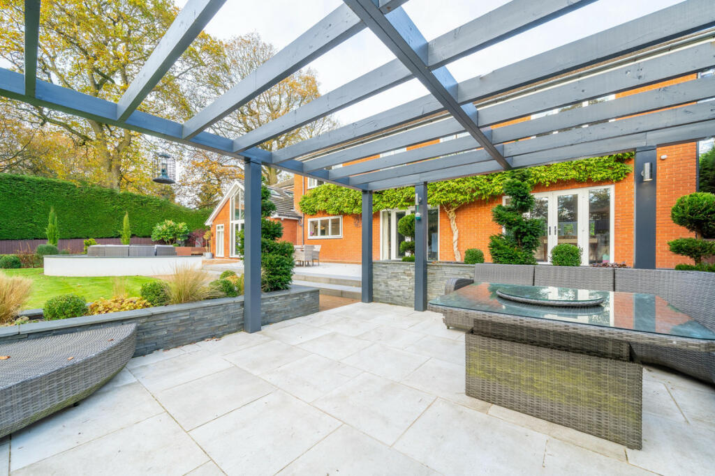 Additional image 35 of Denehurst Close, Barnt Green, Worcestershire B45 8HR