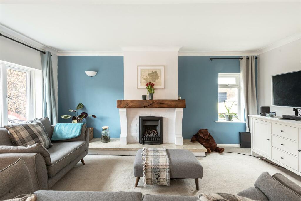 Additional image 15 of Walkers Close, Harpenden