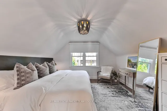 Additional image 19 of 319 Townsend Ave