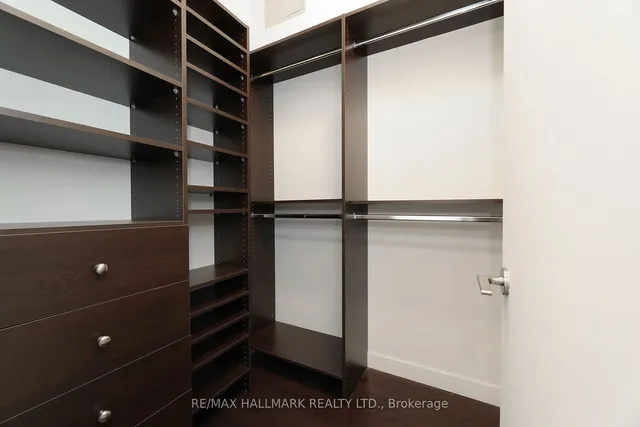 Additional image 23 of 42 Camden St Unit 703