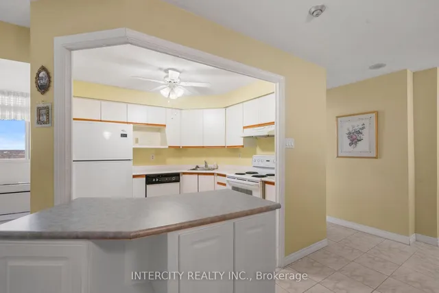 Additional image 9 of 61 Markbrook Lane Unit PH3